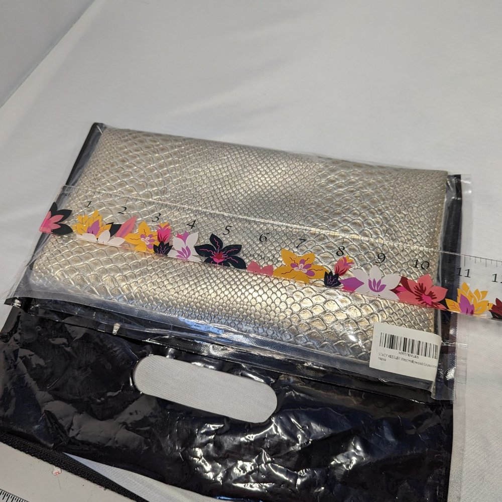 Chic Gold Metallic Faux Alligator Crossbody Mini NWT - Picture 13 of 14